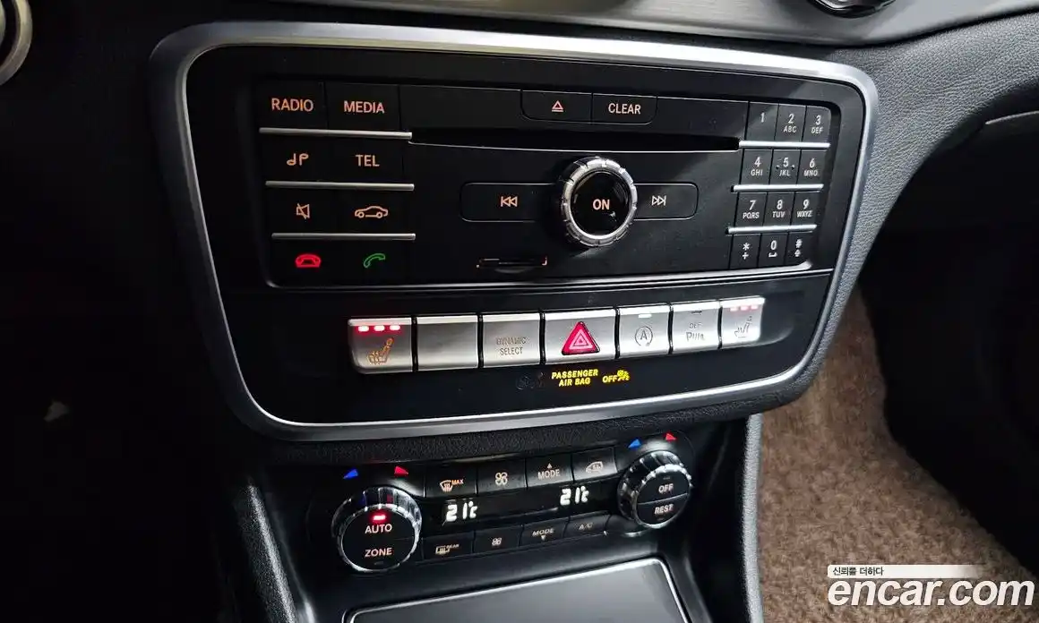 Mercedes-Benz GLA-Class 2019 2.0 Автомат в Москве № 342522, фото 10