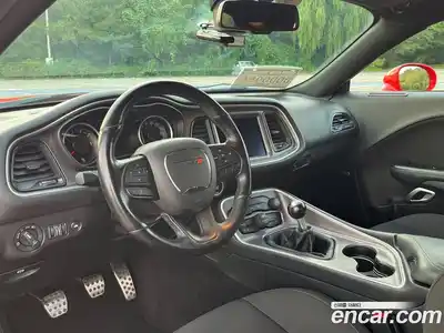 Dodge Challenger 2021 6.4 Механическая в Москве № 368537, миниатюра 6