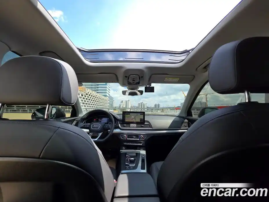 Audi Q5 2022 2.0 Автомат в Москве № 373436, фото 17