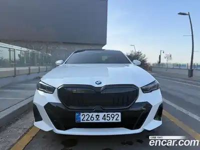 BMW 5-Series 2026 2.0 Автомат в Москве № 383960, миниатюра 2