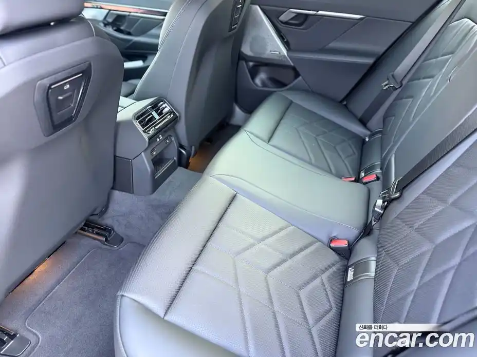 BMW 5-Series 2026 2.0 Автомат в Москве № 383960, фото 9