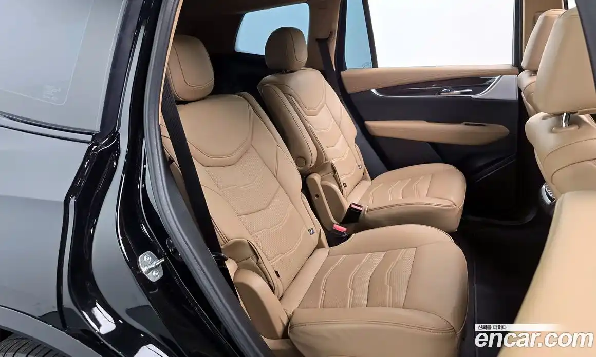 Cadillac XT6 2024 3.6 Автомат в Москве № 386993, фото 12