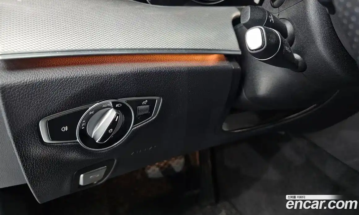 Mercedes-Benz E-Class 2018 2.0 Автомат в Москве № 390738, фото 17