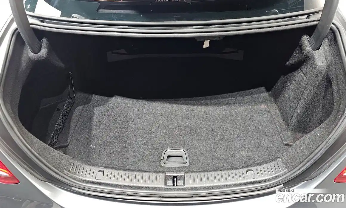 Mercedes-Benz E-Class 2018 2.0 Автомат в Москве № 390738, фото 20