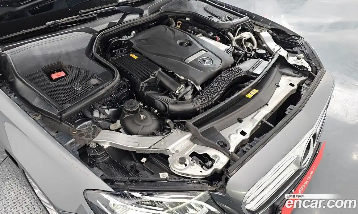 Mercedes-Benz E-Class 2018 2.0 Автомат в Москве № 390738, фото 6