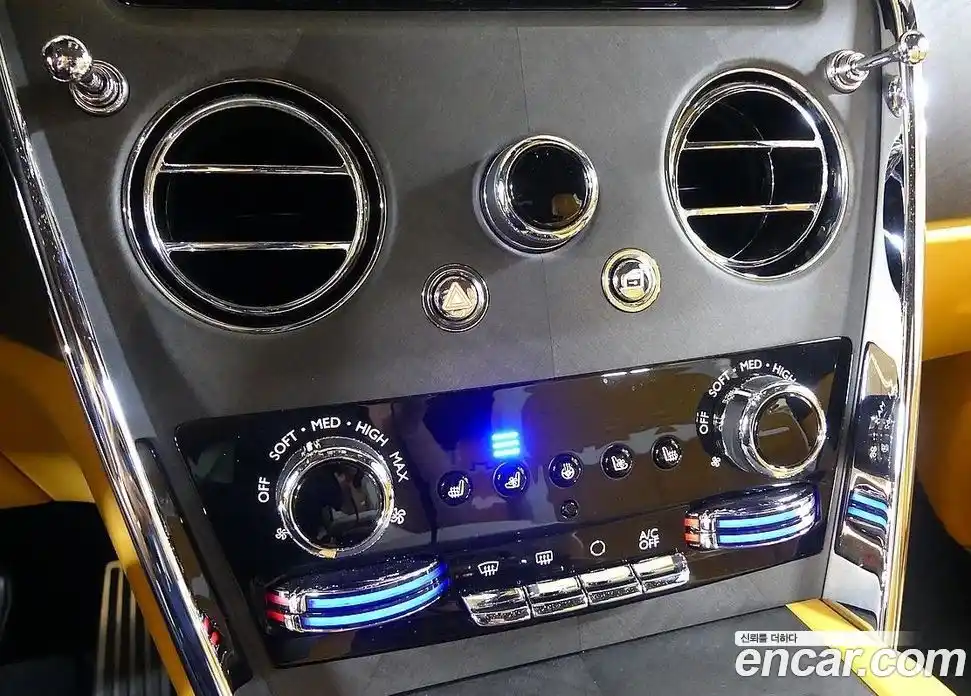 Rolls-Royce Cullinan 2024 6.7 Автомат в Москве № 407307, фото 16