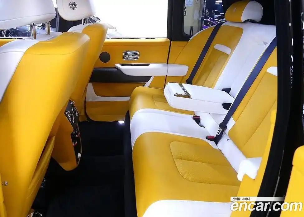 Rolls-Royce Cullinan 2024 6.7 Автомат в Москве № 407307, фото 17