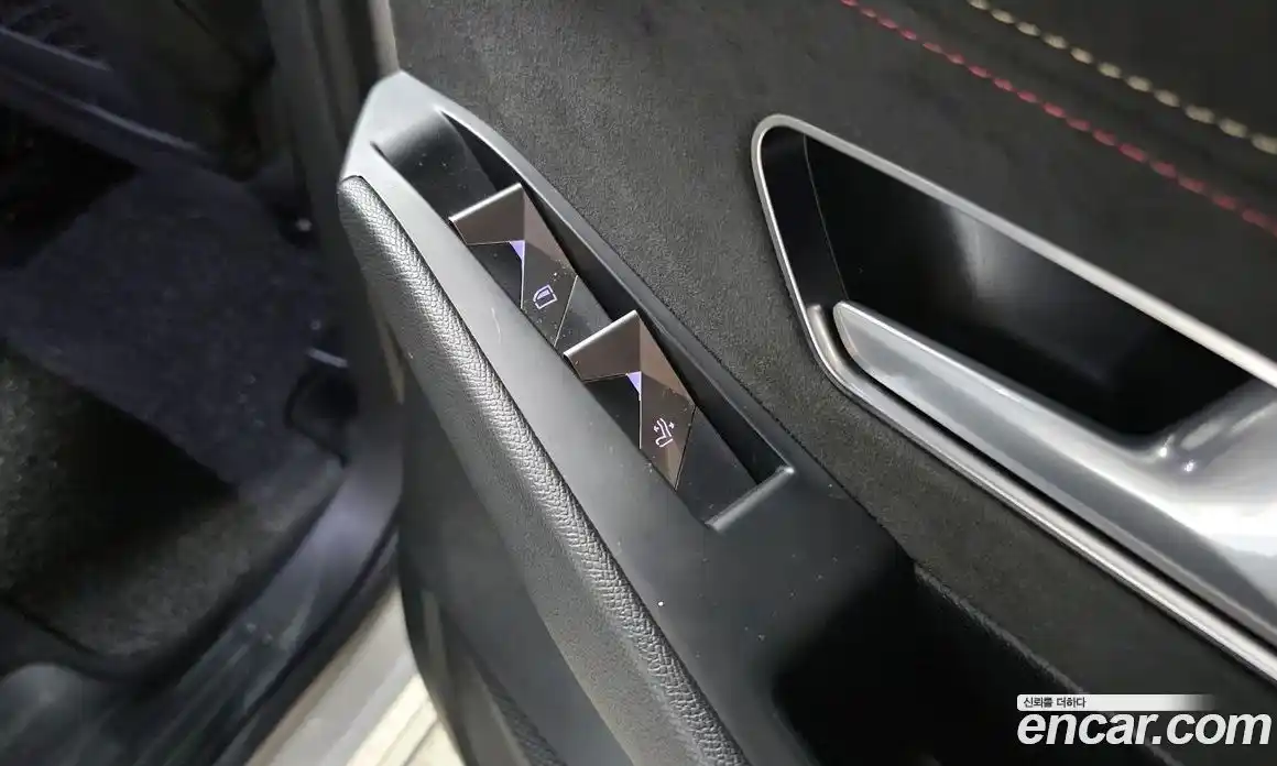 Citroen DS7 2019 2.0 Автомат в Москве № 407659, фото 19