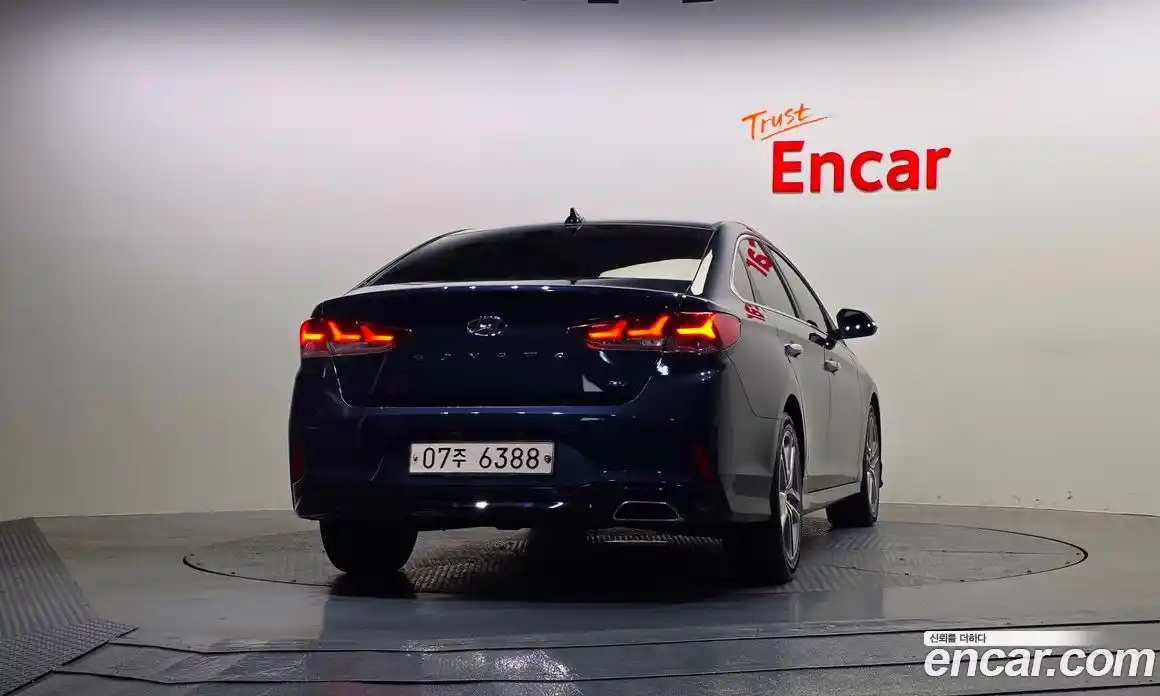 Hyundai Sonata 2018 2.0 Автомат в Москве № 43503, фото 4