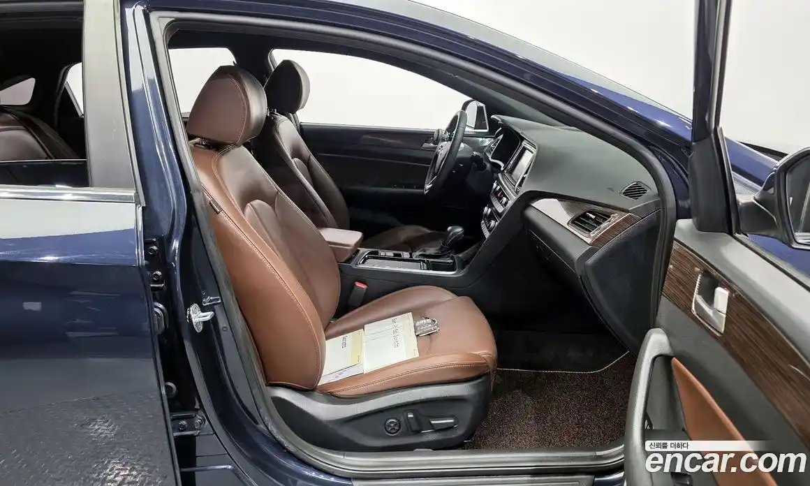 Hyundai Sonata 2018 2.0 Автомат в Москве № 43503, фото 10