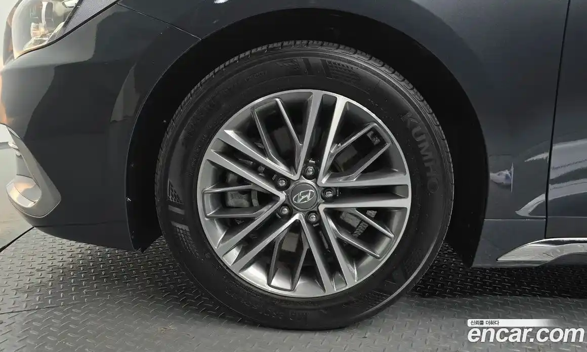 Hyundai Grandeur 2019 2.4 Автомат в Москве № 43983, фото 13