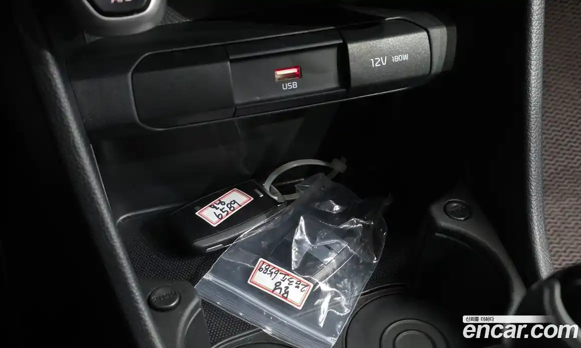 Kia Morning 2022 1.0 Автомат в Москве № 52579, фото 16