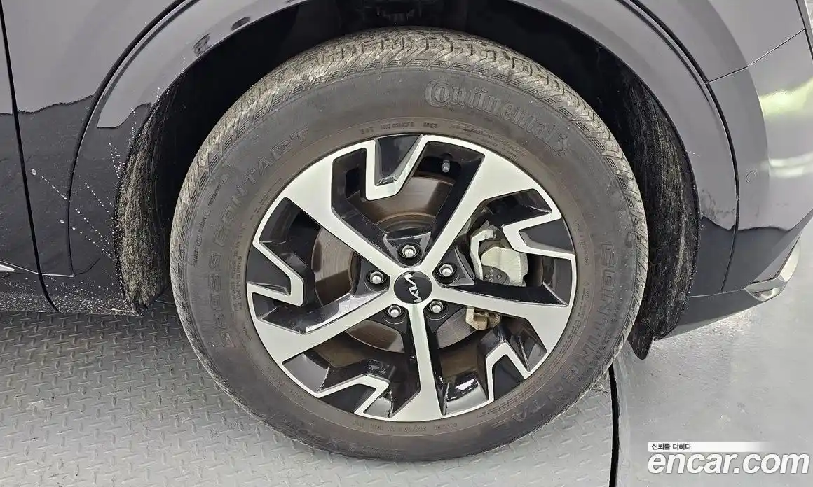 Kia Sportage 2023 1.6 Автомат в Москве № 59923, фото 18