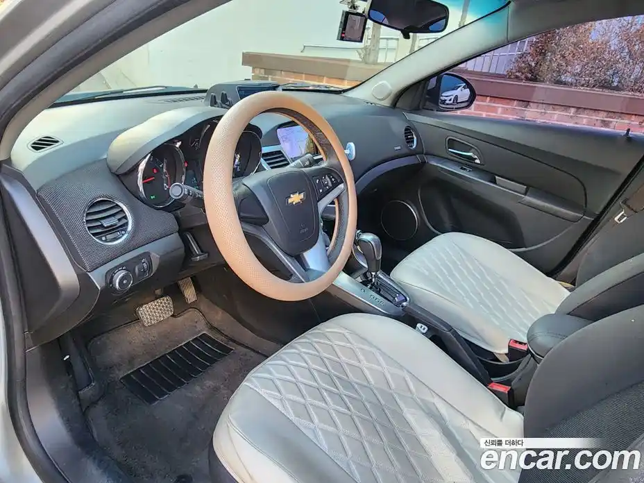 Chevrolet Cruze 2011 1.8 Автомат в Москве № 77223, фото 13