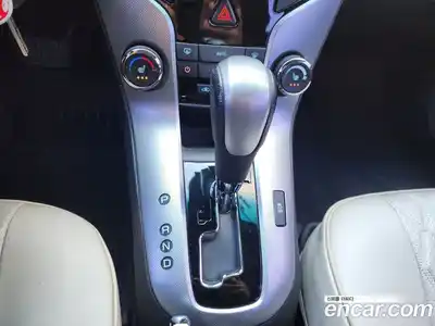 Chevrolet Cruze 2011 1.8 Автомат в Москве № 77223, миниатюра 9