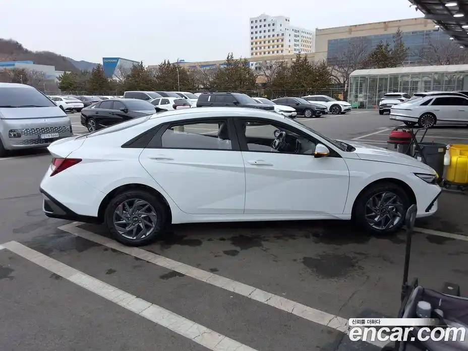 Hyundai Avante 2026 1.6 Автомат в Москве № 7767, фото 5