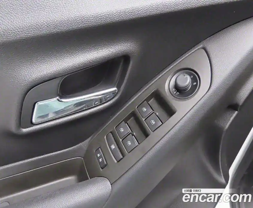 Chevrolet Trax 2015 1.4 Автомат в Москве № 84864, фото 13