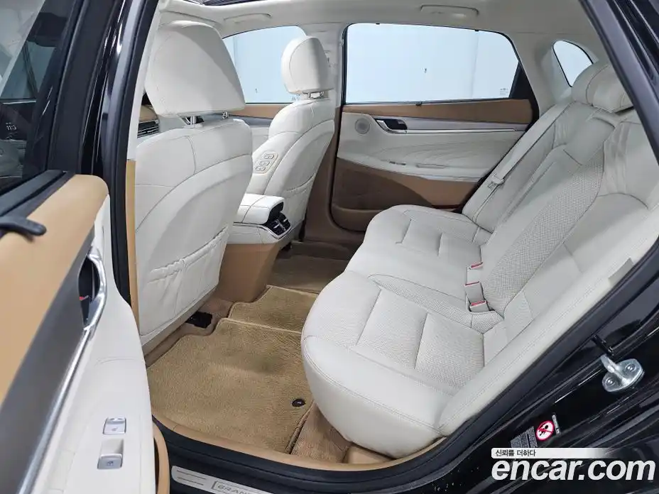 Hyundai Grandeur 2022 3.3 Автомат в Москве № 90621, фото 10