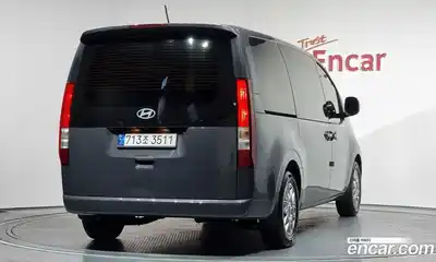 Hyundai Staria 2025 1.6 Автомат в Москве № 9203, миниатюра 2