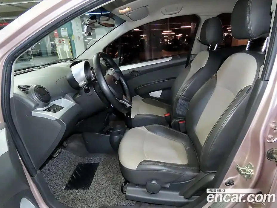 Chevrolet Spark 2012 1.0 Автомат в Москве № 105041, фото 6