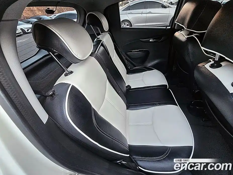 Chevrolet Spark 2016 1.0 Автомат в Москве № 105474, фото 10