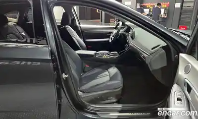 Hyundai Sonata 2023 1.6 Автомат в Москве № 108091, миниатюра 10