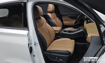 Hyundai Santa Fe, 2023