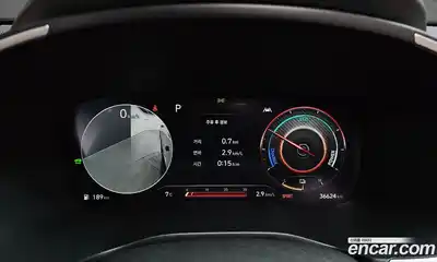 Hyundai Santa Fe 2023 1.6 Автомат в Москве № 112052, миниатюра 8