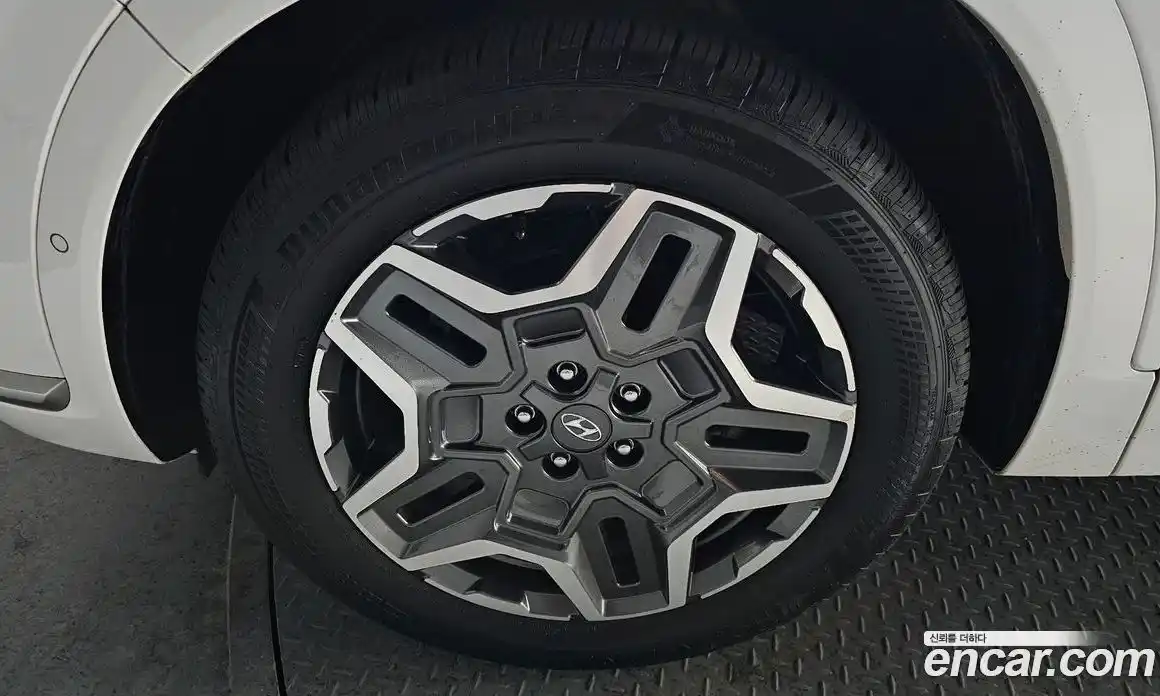 Hyundai Santa Fe 2023 1.6 Автомат в Москве № 112052, фото 10