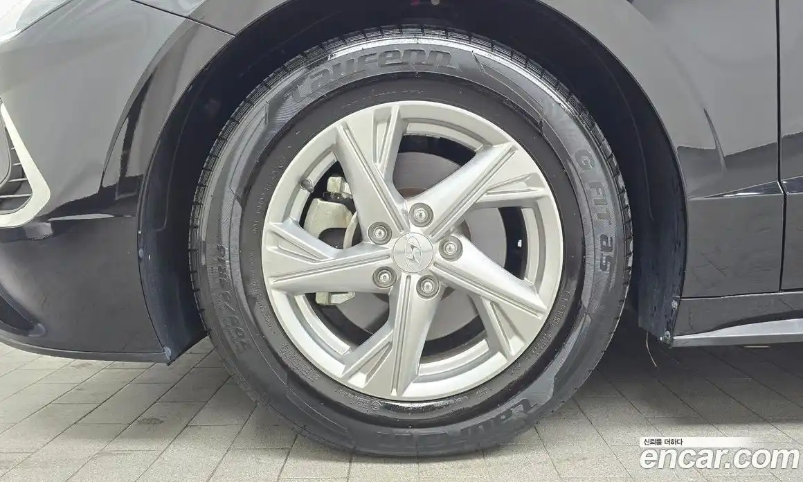 Hyundai Sonata 2020 2.0 Автомат в Москве № 113733, фото 10