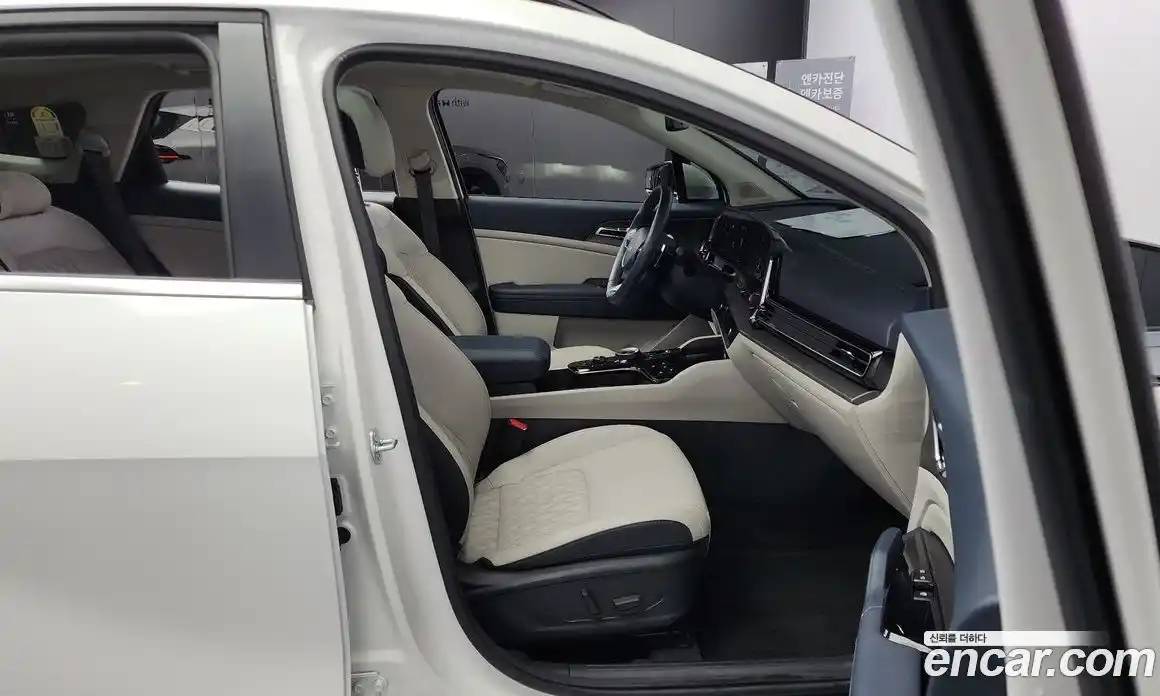 Kia Sportage 2024 1.6 Автомат в Москве № 115615, фото 18