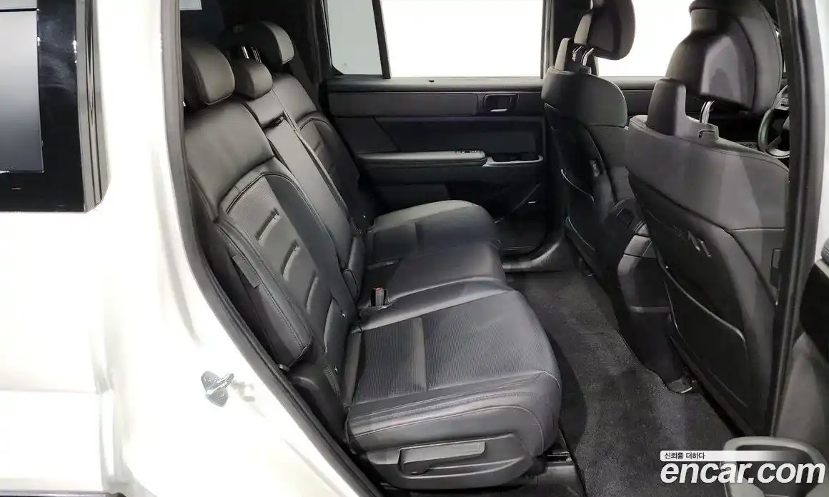 Hyundai Santa Fe 2024 1.6 Автомат в Москве № 116160, фото 1