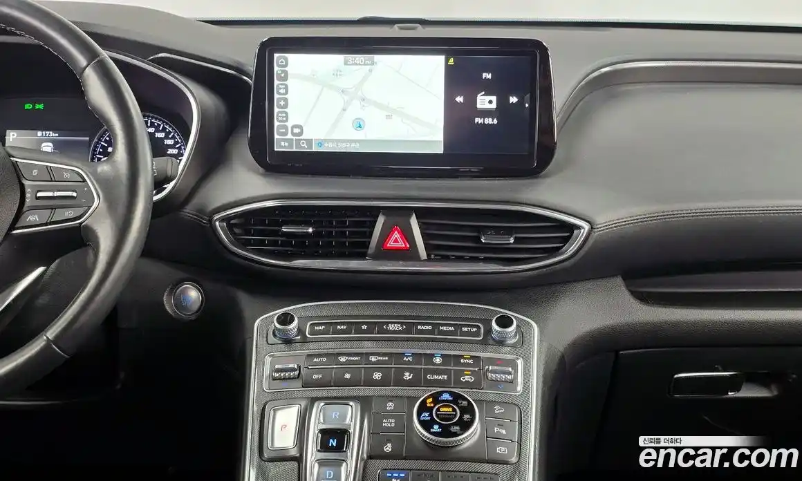 Hyundai Santa Fe 2023 2.2 Автомат в Москве № 116479, фото 11