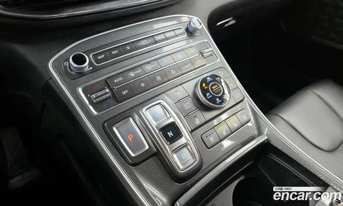 Hyundai Santa Fe 2023 2.2 Автомат в Москве № 116479, фото 10