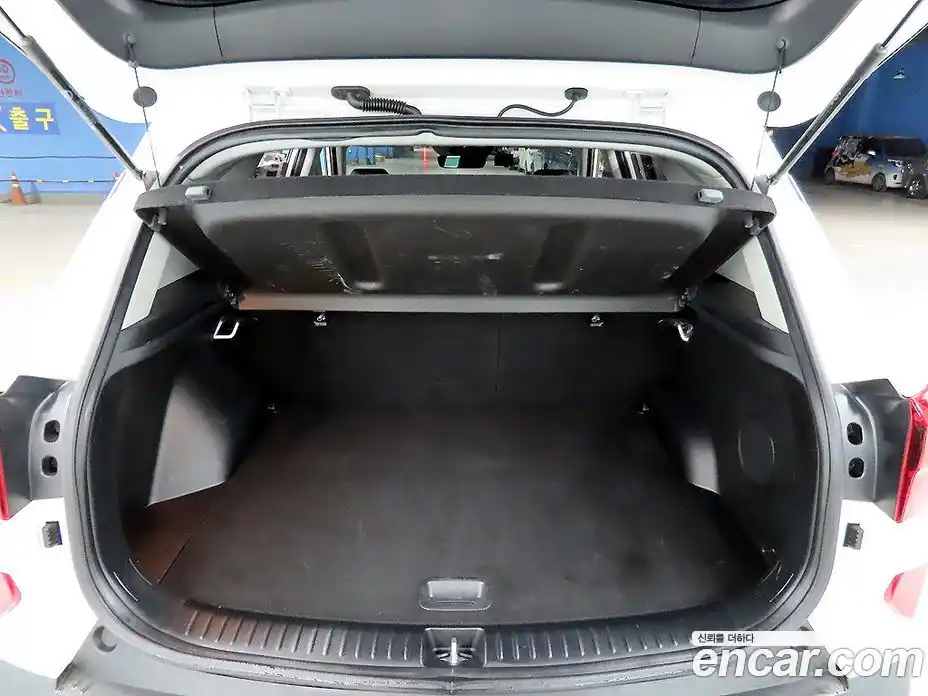 Kia Seltos 2023 1.6 Автомат в Москве № 120128, фото 19