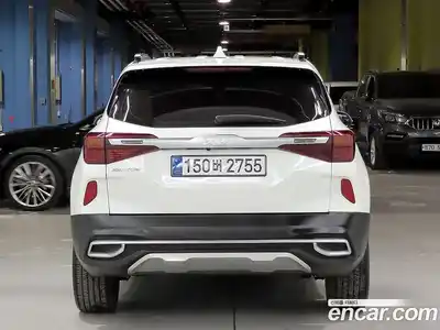 Kia Seltos 2023 1.6 Автомат в Москве № 120128, миниатюра 4