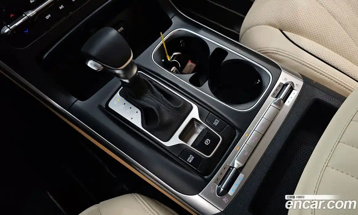 Kia Canival 2023 3.5 Автомат в Москве № 12021, фото 15