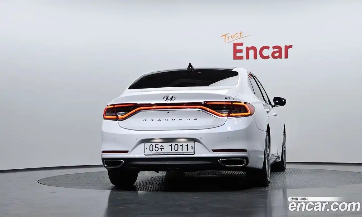 Hyundai Grandeur 2019 3.0 Автомат в Москве № 127123, фото 3