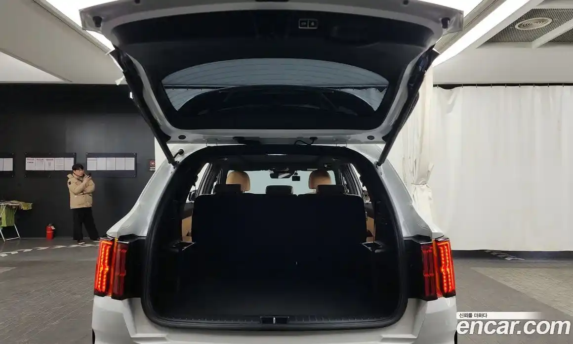 Kia Sorento 2021 1.6 Автомат в Москве № 133004, фото 16