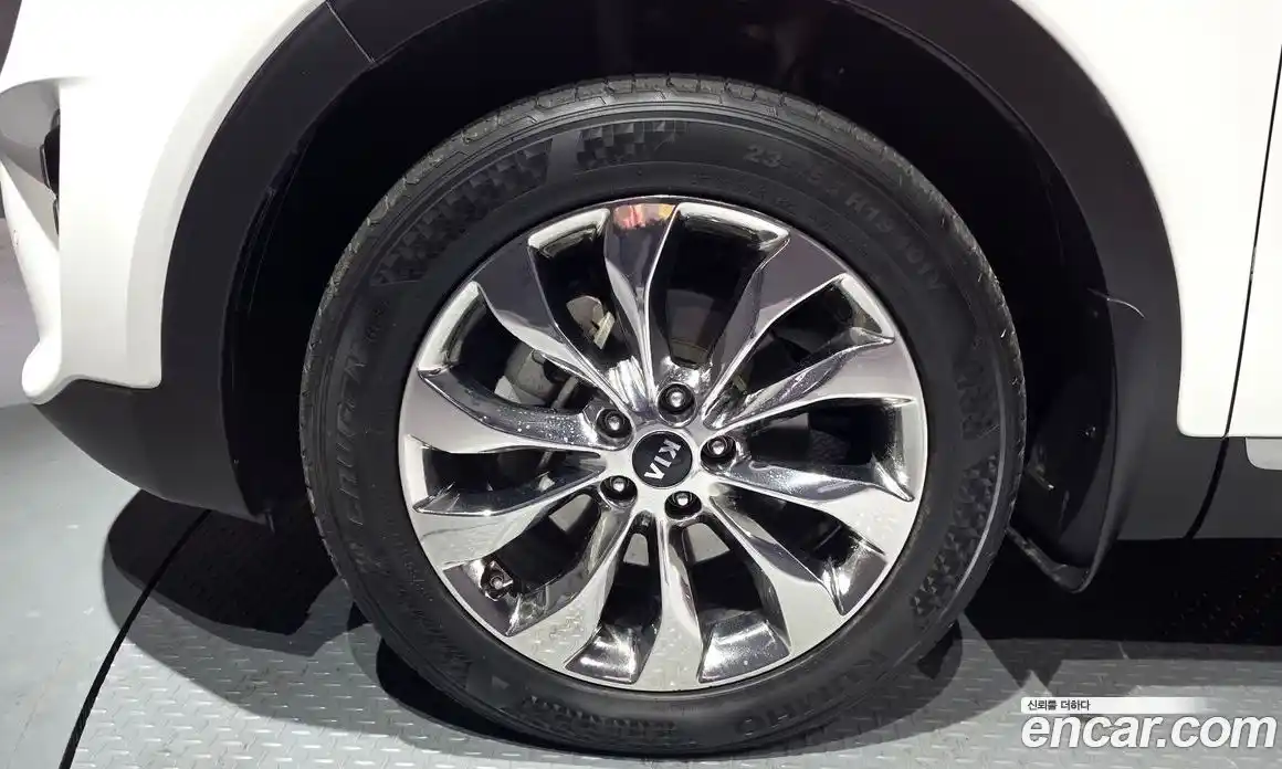 Kia Sorento 2019 2.2 Автомат в Москве № 133370, фото 9