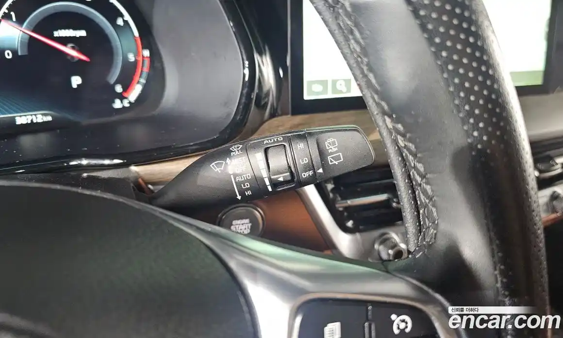 Kia Mohave 2024 3.0 Автомат в Москве № 133492, фото 3