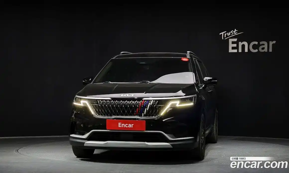 Kia Canival 2023 3.5 Автомат в Москве № 133976, фото 13