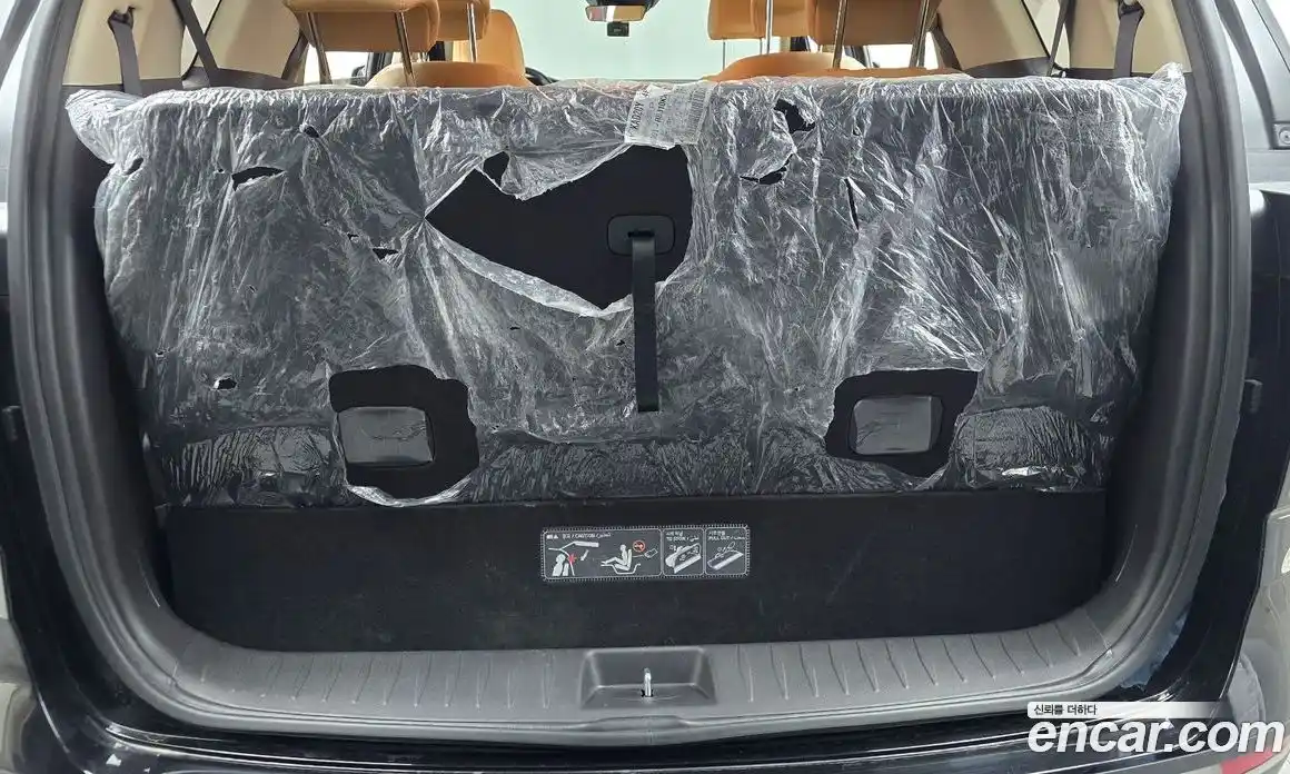 Kia Canival 2023 3.5 Автомат в Москве № 133976, фото 16