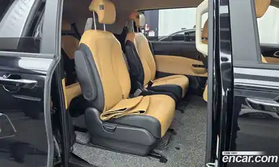 Kia Canival 2023 3.5 Автомат в Москве № 133976, миниатюра 2