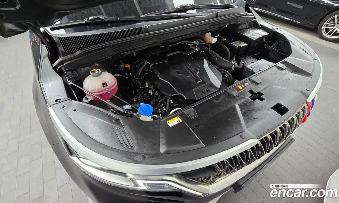 Kia Canival 2023 3.5 Автомат в Москве № 133976, фото 5