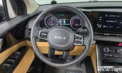 Kia Canival 2023 3.5 Автомат в Москве № 133976, миниатюра 9