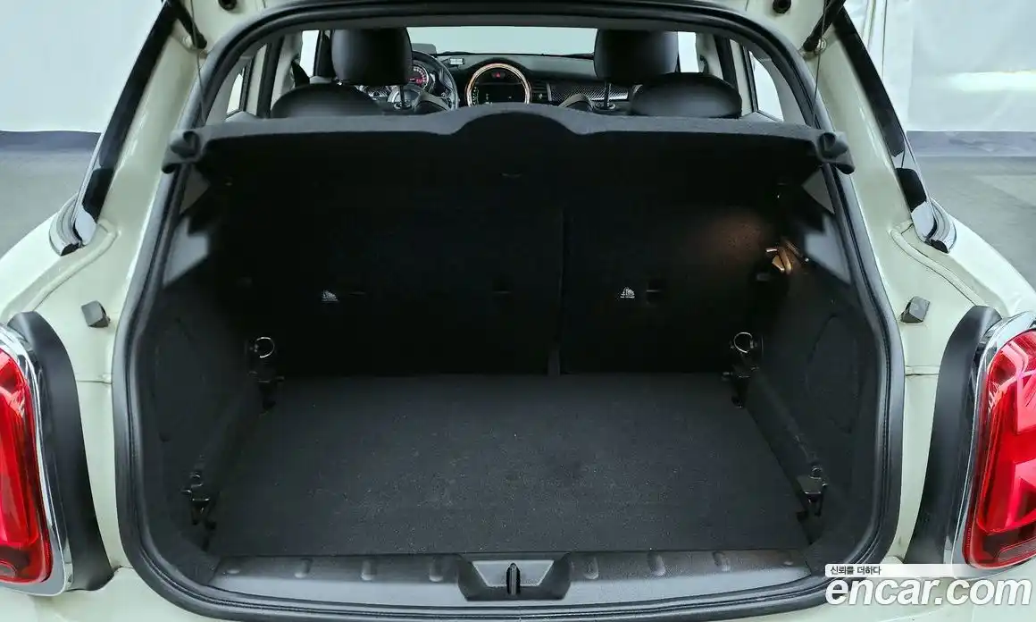 Mini Cooper 2019 2.0 Автомат в Москве № 134979, фото 19