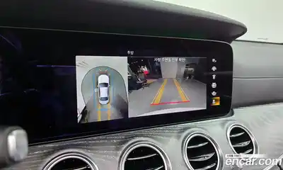 Mercedes-Benz E-Class 2021 2.0 Автомат в Москве № 139750, миниатюра 4