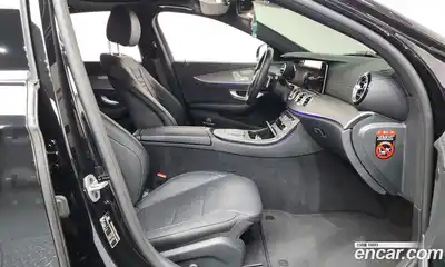 Mercedes-Benz E-Class 2022 2.0 Автомат в Москве № 142589, миниатюра 11