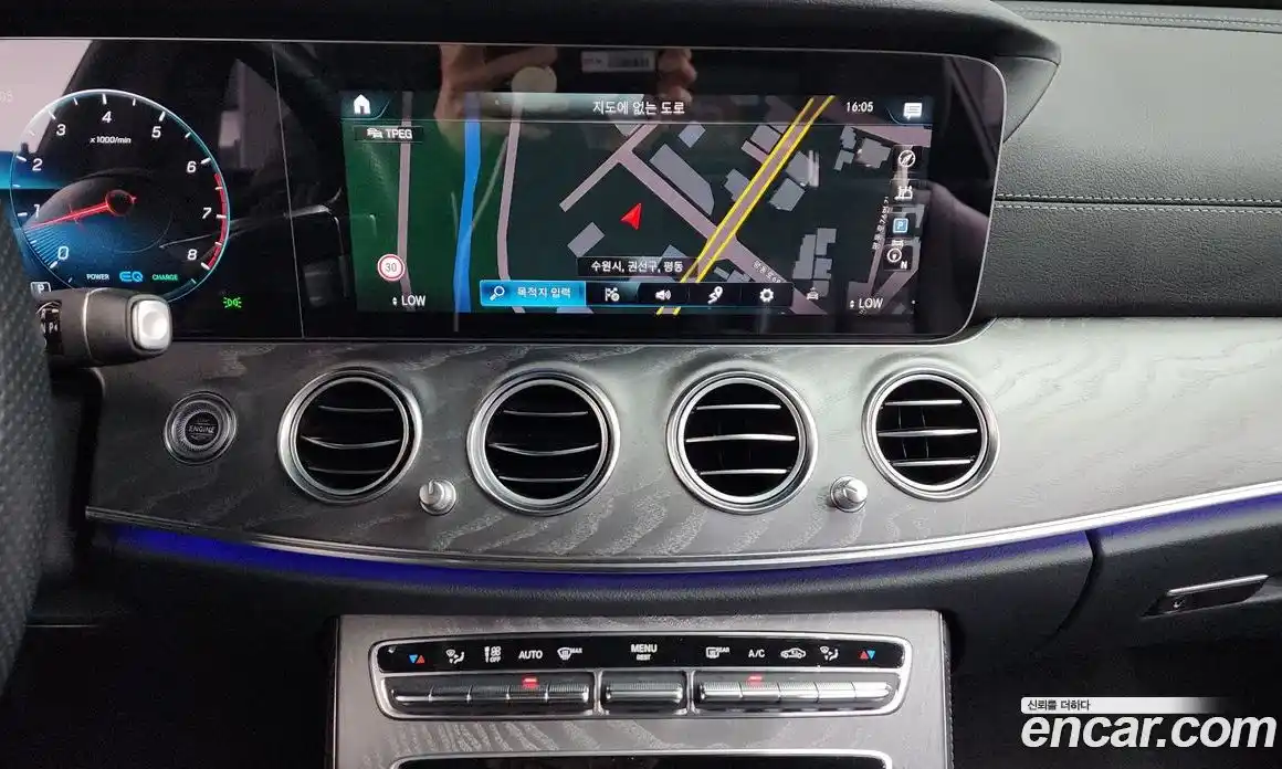 Mercedes-Benz E-Class 2022 2.0 Автомат в Москве № 142589, фото 14